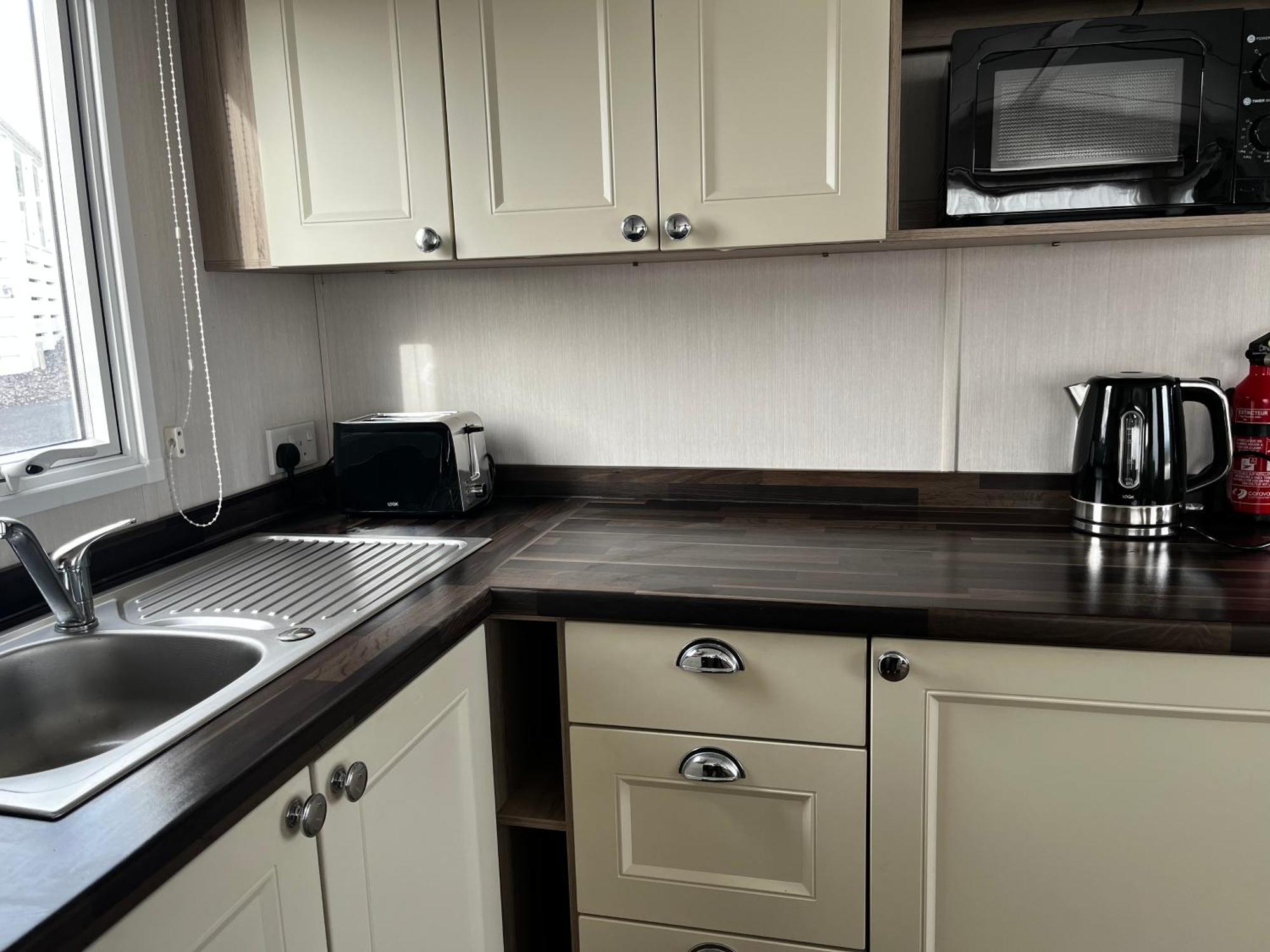 Ger-Y-Bwlch - Spacious Static On 5Star Site With Swimming Pool Benllech Esterno foto